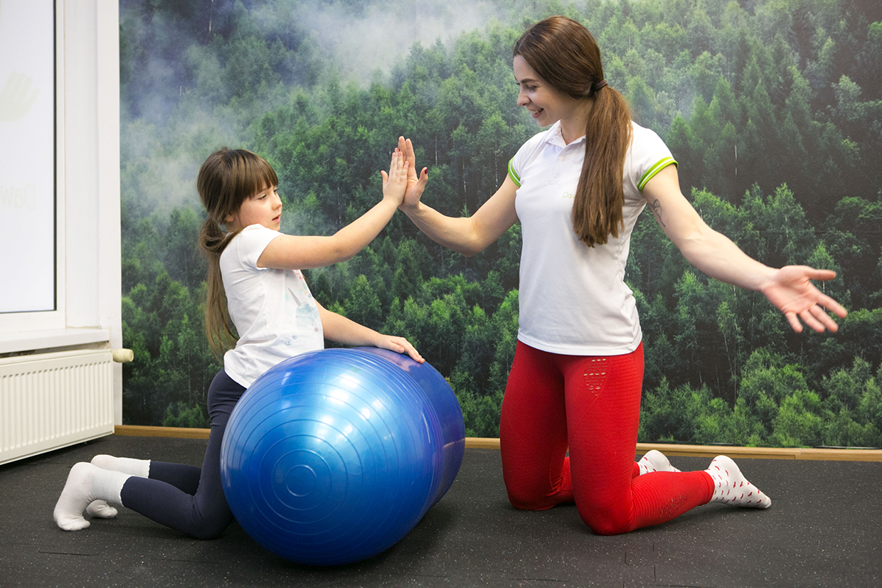 Read more about the article Czy warto przyjść z dzieckiem do fizjoterapeuty?